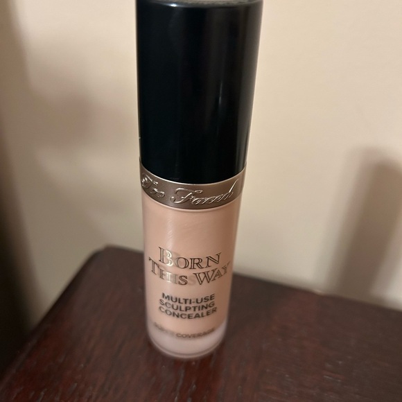 Born This Way Super Coverage Multi-Use Concealer. NUDE - Picture 2 of 3